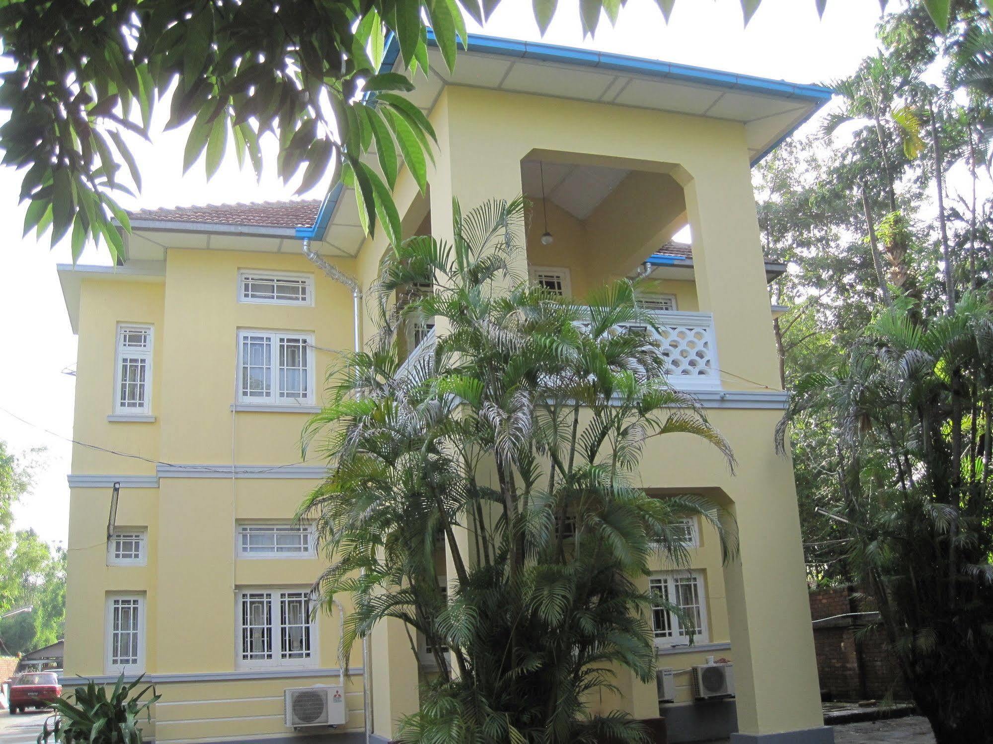Golden Guest Inn Yangon Ngoại thất bức ảnh